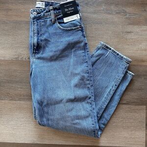 Abercrombie Curve Love high rise mom jeans 29
